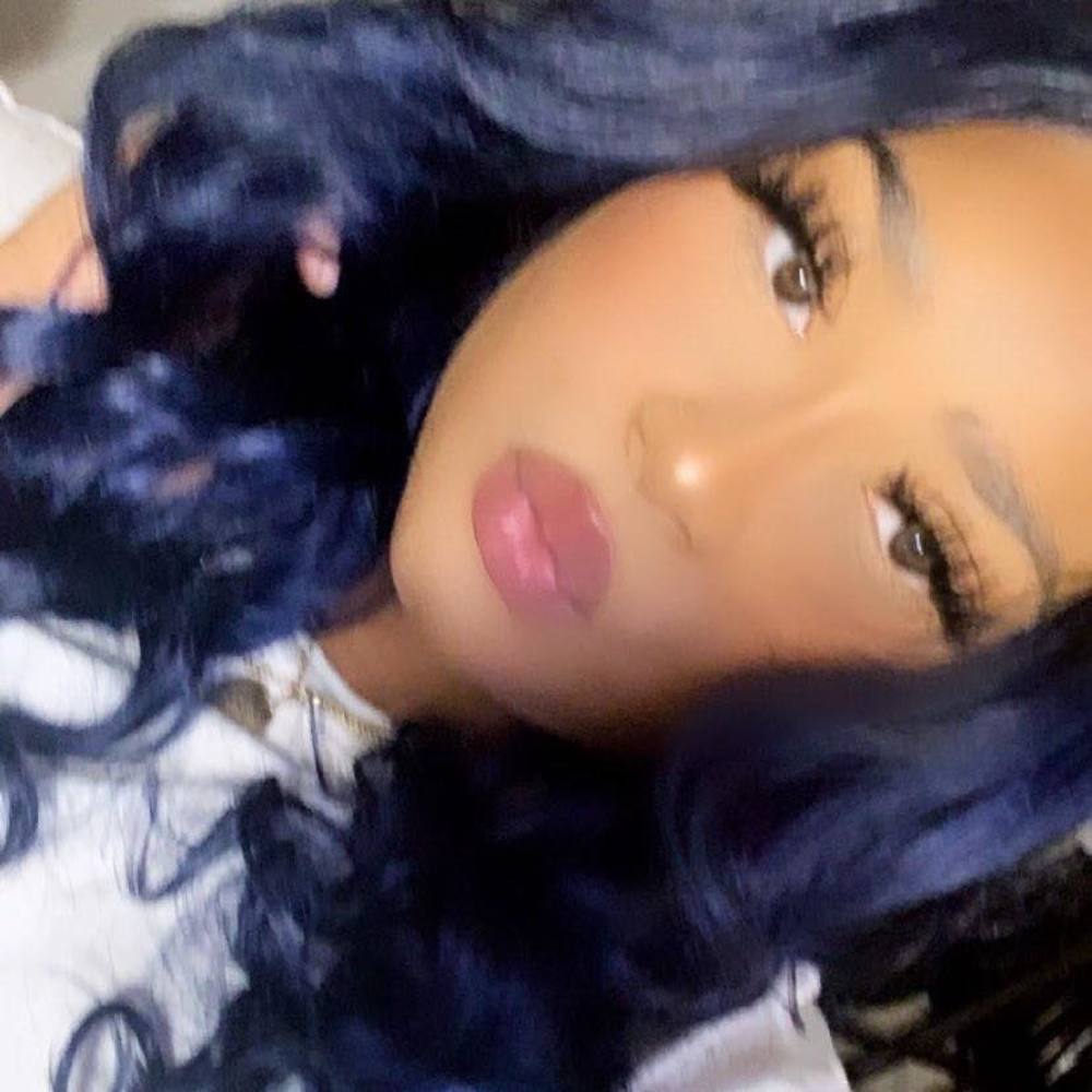 Meet your Posher, Angelina